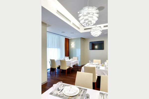 "TNK-BP". Dining room, VIP sector.